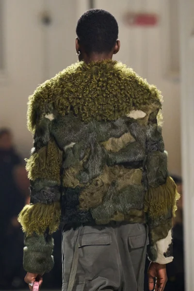 Look 117